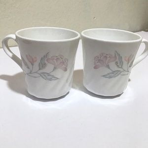 2x Vintage Corningware floral mugs